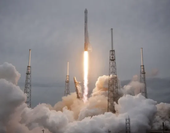 how does SpaceX make money